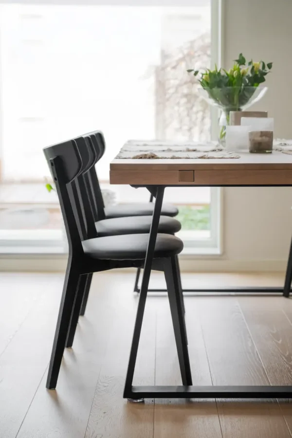 Matbord Brooklyn Vitpigment, svarta U-ben 220-320cm - Bild 6